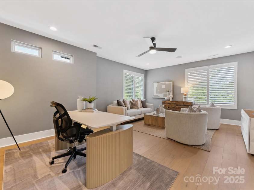 2208 Parson Street, Charlotte, NC 28205.  MLS# CAR4282025, YatesRealty ID 30926. Large 4th bedroom/bonus room or media room