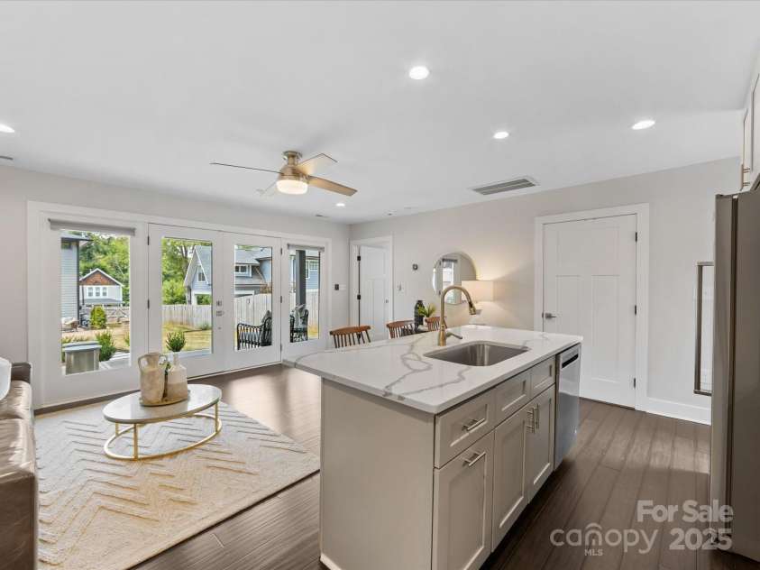 2208 Parson Street, Charlotte, NC 28205.  MLS# CAR4282025, YatesRealty ID 30926. Nice Island in kitchen secondary home