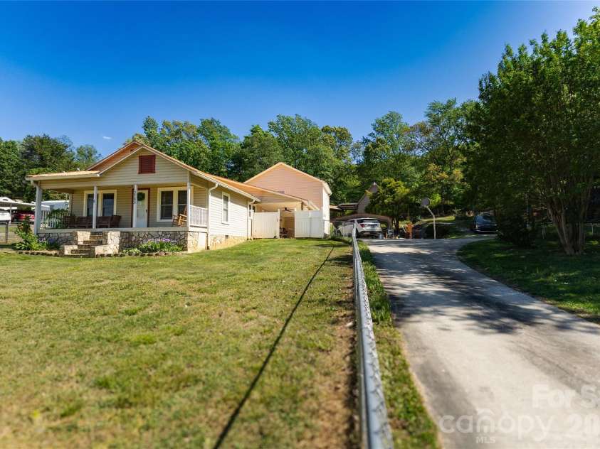 3780 Cook Road, Valdese, NC 28690.  MLS# CAR4361672, YatesRealty ID 30928. 