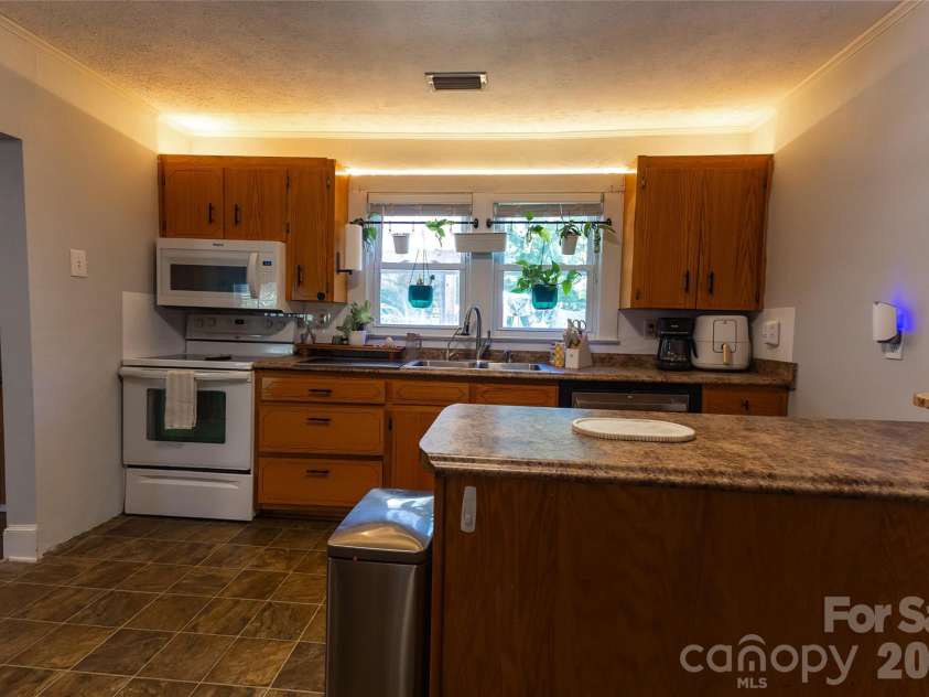 3780 Cook Road, Valdese, NC 28690.  MLS# CAR4361672, YatesRealty ID 30928. 