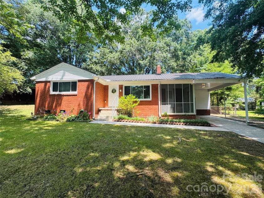1308 Arbor Drive, Salisbury, NC 28144.  MLS# CAR4392304, YatesRealty ID 30929. 