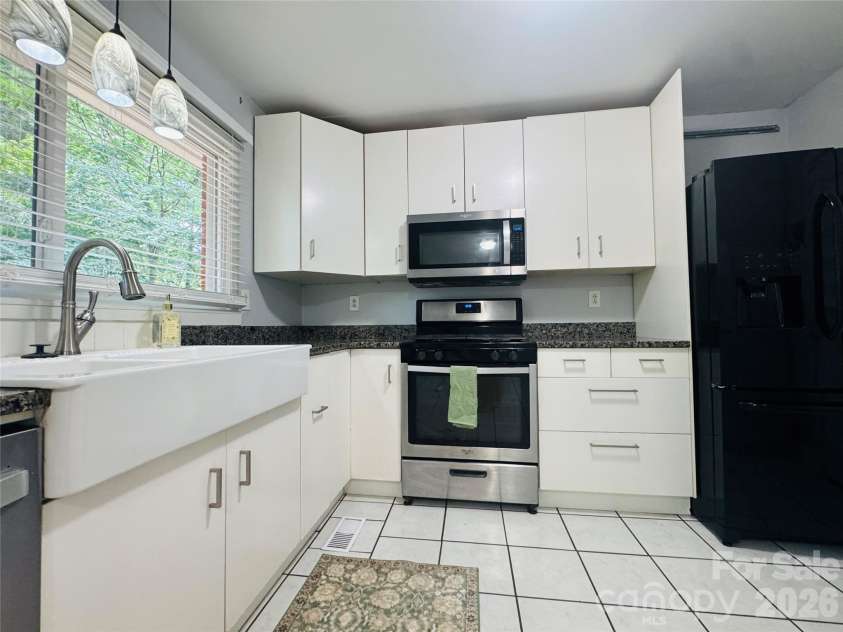 1308 Arbor Drive, Salisbury, NC 28144.  MLS# CAR4392304, YatesRealty ID 30929. 