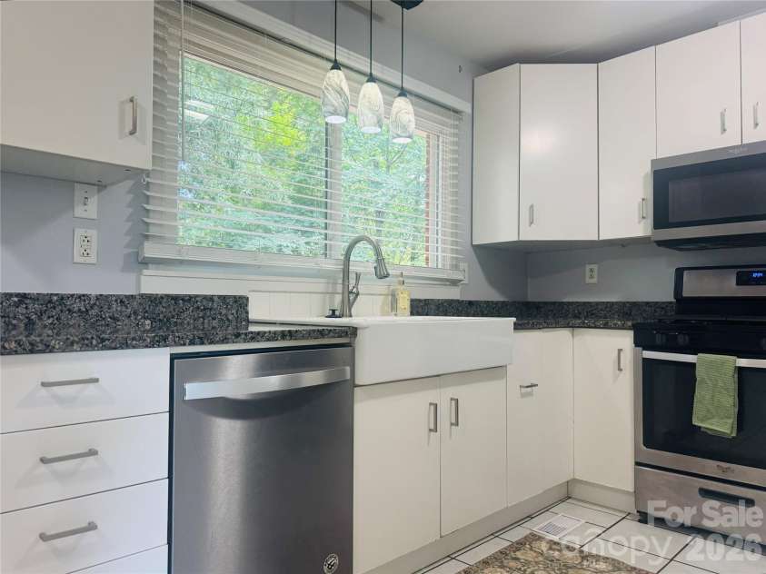 1308 Arbor Drive, Salisbury, NC 28144.  MLS# CAR4392304, YatesRealty ID 30929. 