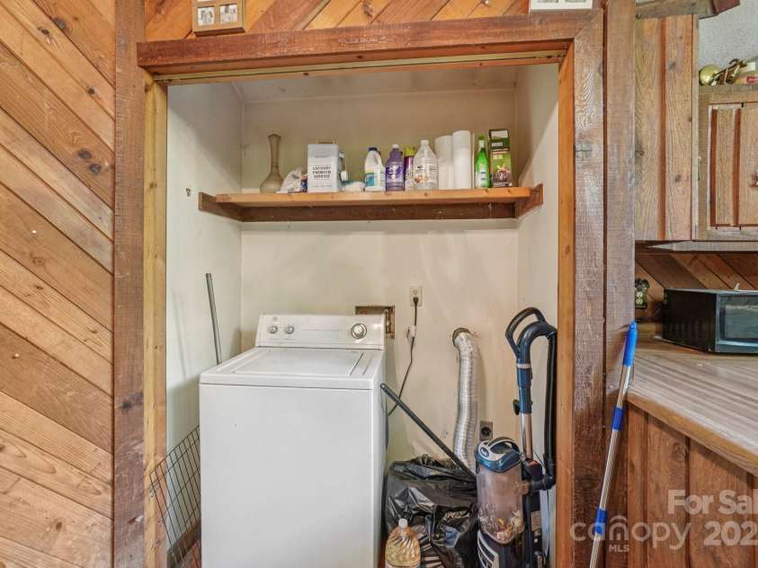 67 Sky Drive, Maggie Valley, NC 28751.  MLS# CAR4275781, YatesRealty ID 30929. 