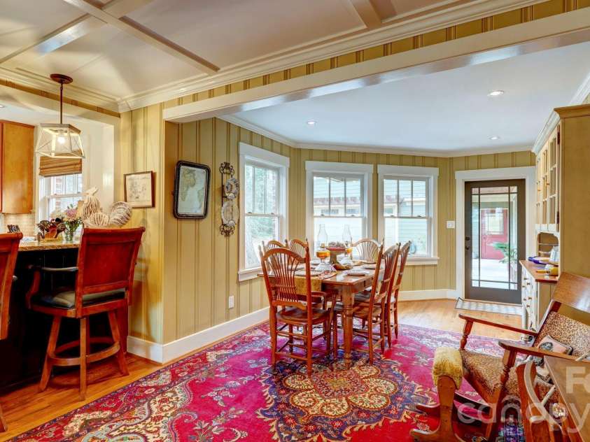 2905 Clover Road, Charlotte, NC 28211.  MLS# CAR4352003, YatesRealty ID 3093. 