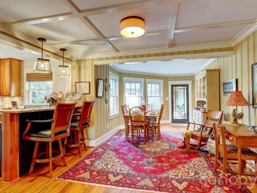 2905 Clover Road, Charlotte, NC 28211.  MLS# CAR4352003, YatesRealty ID 3093. 