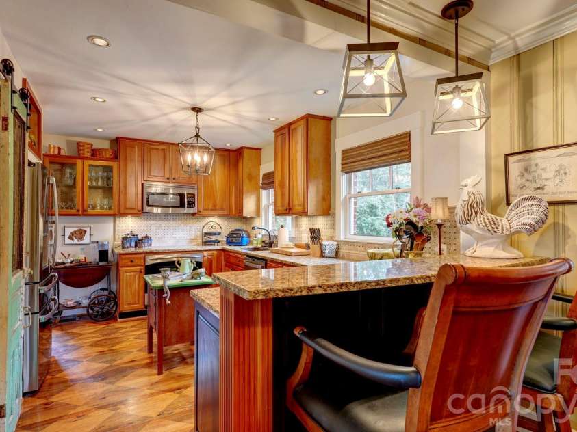 2905 Clover Road, Charlotte, NC 28211.  MLS# CAR4352003, YatesRealty ID 3093. 
