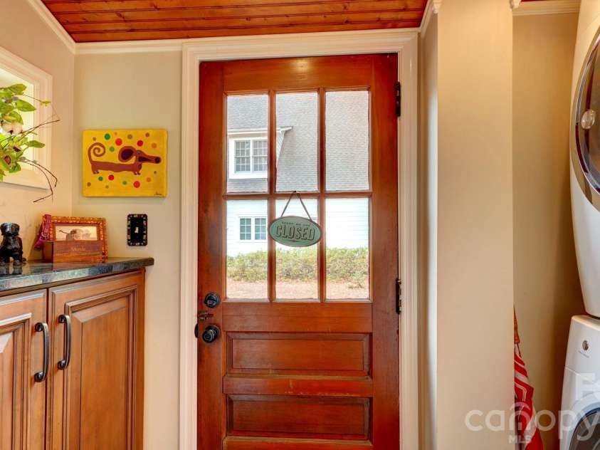2905 Clover Road, Charlotte, NC 28211.  MLS# CAR4352003, YatesRealty ID 3093. 