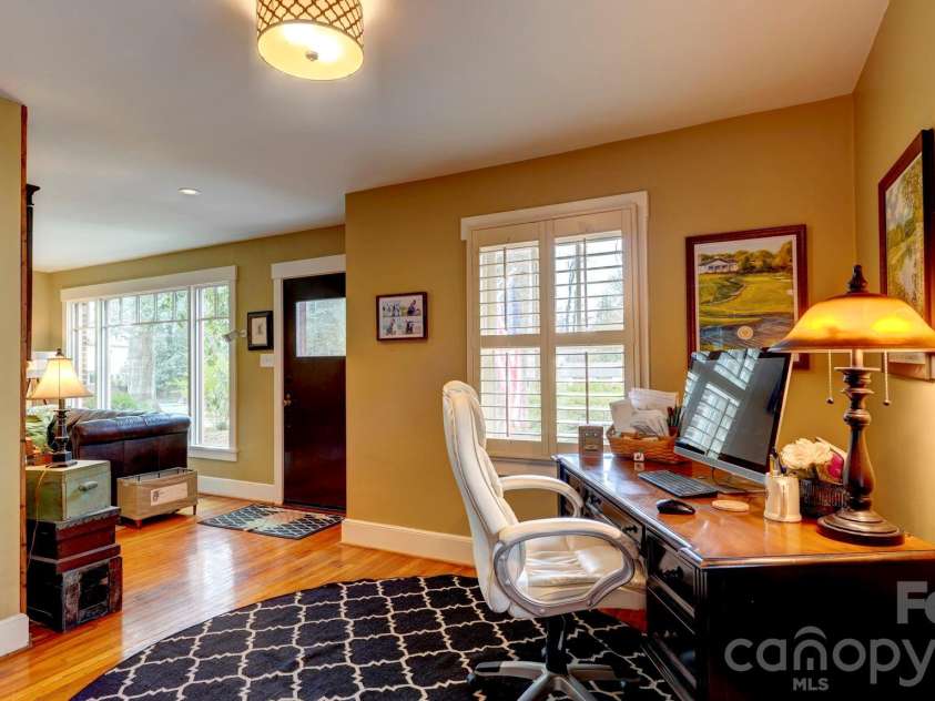 2905 Clover Road, Charlotte, NC 28211.  MLS# CAR4352003, YatesRealty ID 3093. 