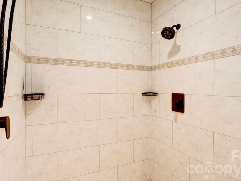 2905 Clover Road, Charlotte, NC 28211.  MLS# CAR4352003, YatesRealty ID 3093. 