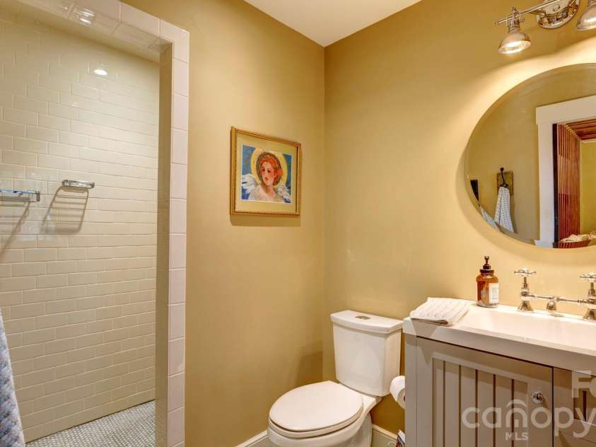 2905 Clover Road, Charlotte, NC 28211.  MLS# CAR4352003, YatesRealty ID 3093. 