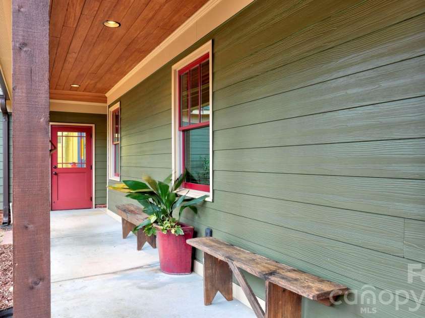 2905 Clover Road, Charlotte, NC 28211.  MLS# CAR4352003, YatesRealty ID 3093. 