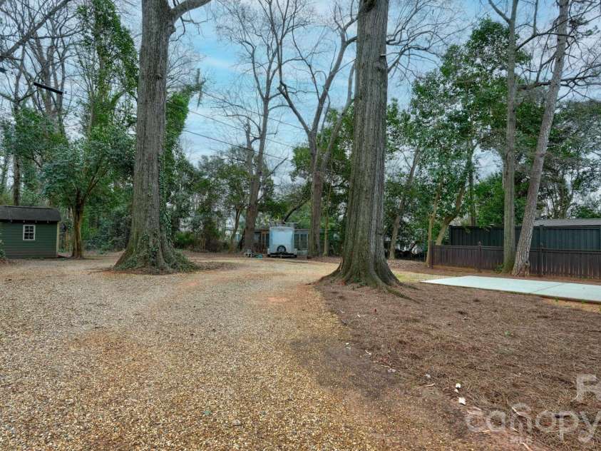 2905 Clover Road, Charlotte, NC 28211.  MLS# CAR4352003, YatesRealty ID 3093. 