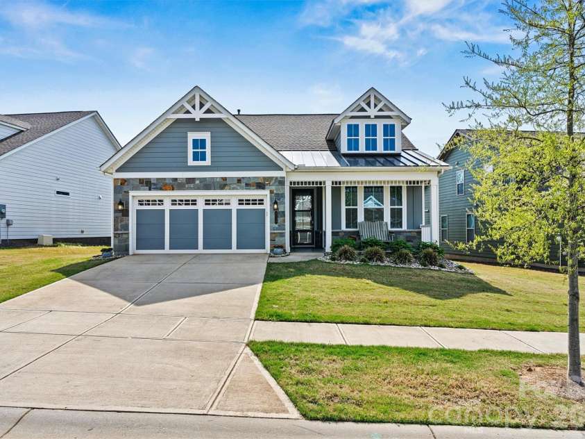 8718 Festival Way, Charlotte, NC 28215.  MLS# CAR4340039, YatesRealty ID 3093. 