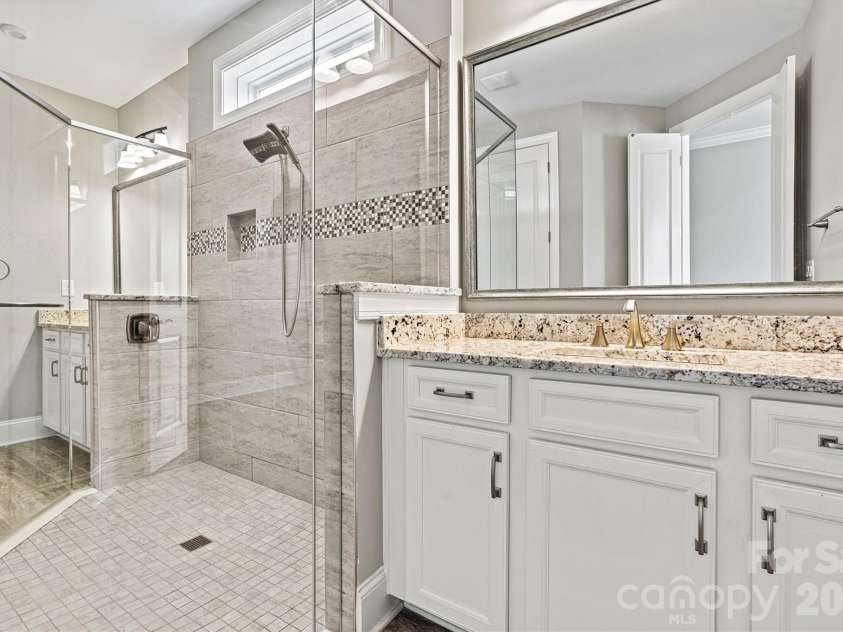 8718 Festival Way, Charlotte, NC 28215.  MLS# CAR4340039, YatesRealty ID 3093. 