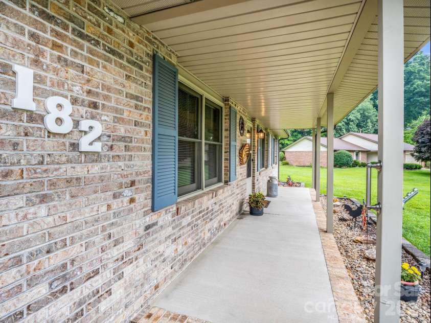 182 Resada Drive, Brevard, NC 28712.  MLS# CAR4390799, YatesRealty ID 30930. 