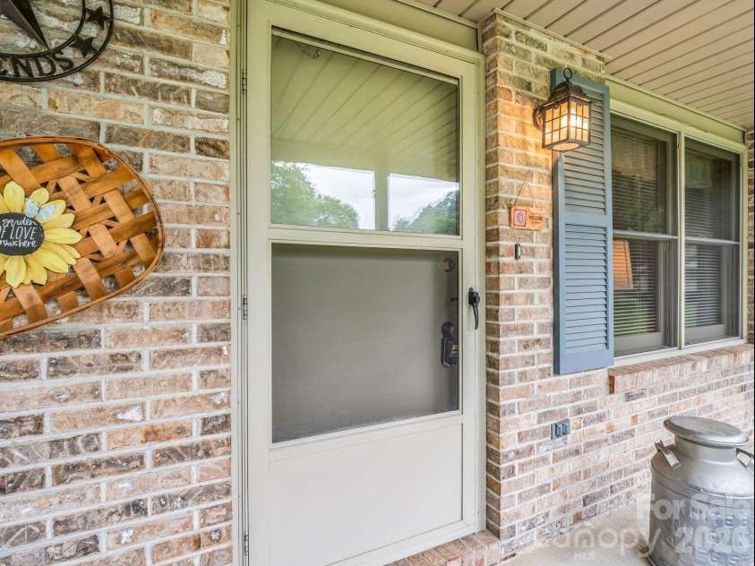 182 Resada Drive, Brevard, NC 28712.  MLS# CAR4390799, YatesRealty ID 30930. 