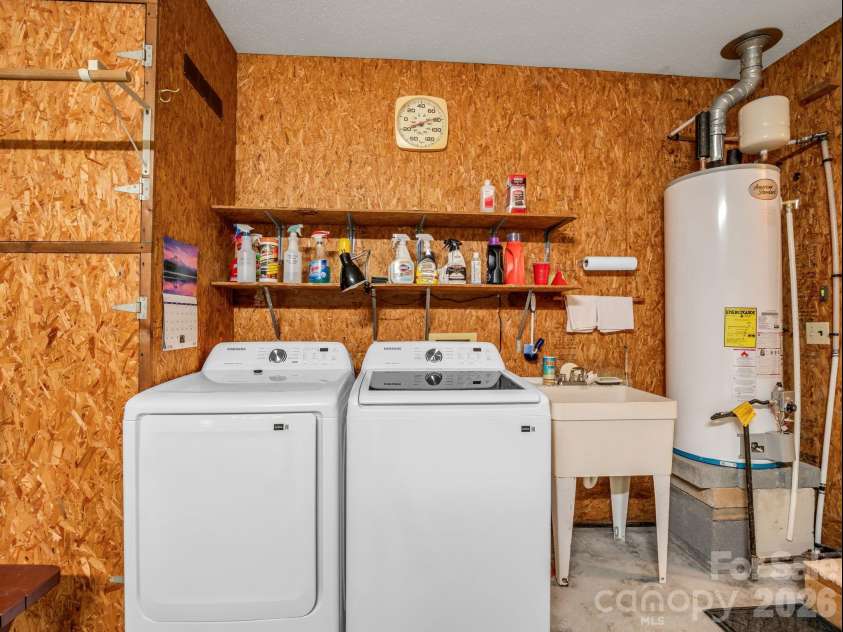 182 Resada Drive, Brevard, NC 28712.  MLS# CAR4390799, YatesRealty ID 30930. 
