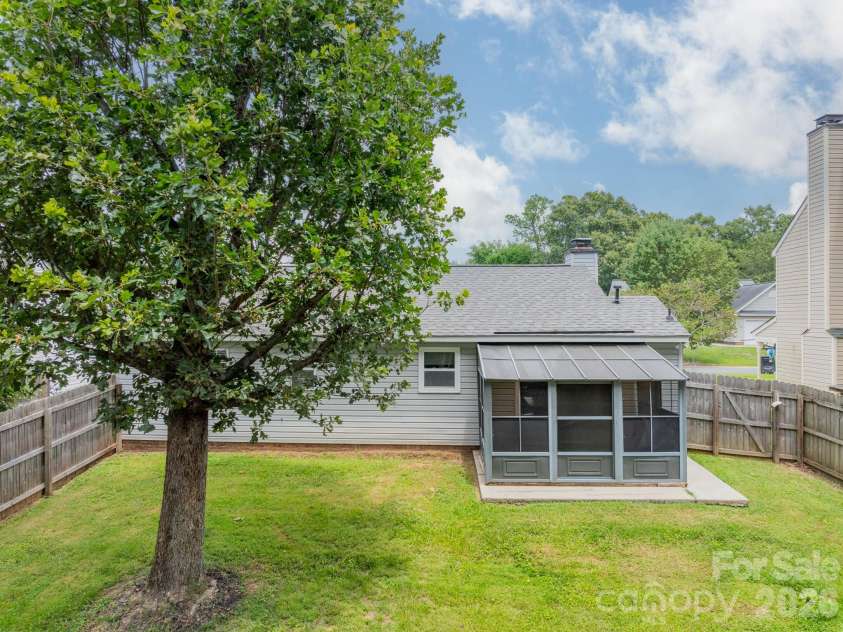 4015 Brookforest Lane, Indian Trail, NC 28079.  MLS# CAR4391258, YatesRealty ID 30931. 
