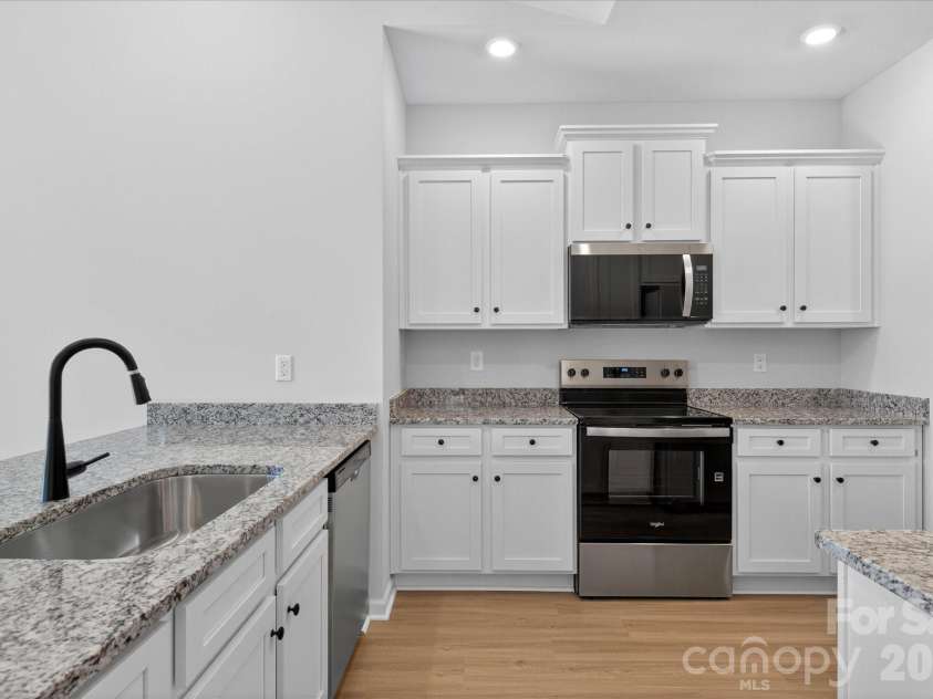3625 Saddlebred Drive, Gastonia, NC 28052.  MLS# CAR4393086, YatesRealty ID 30933. 