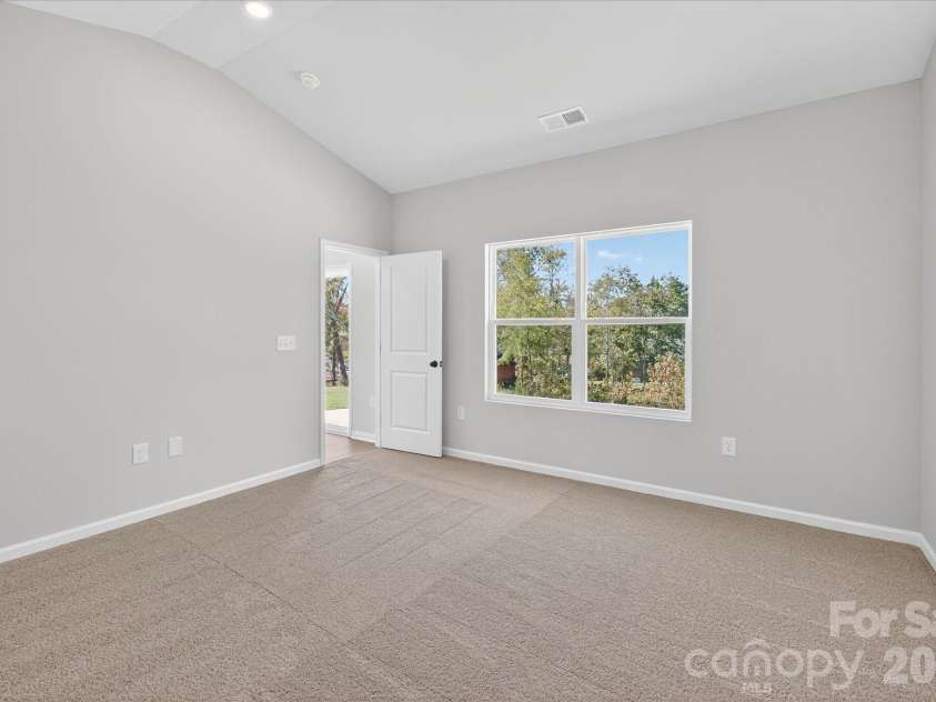 3625 Saddlebred Drive, Gastonia, NC 28052.  MLS# CAR4393086, YatesRealty ID 30933. 