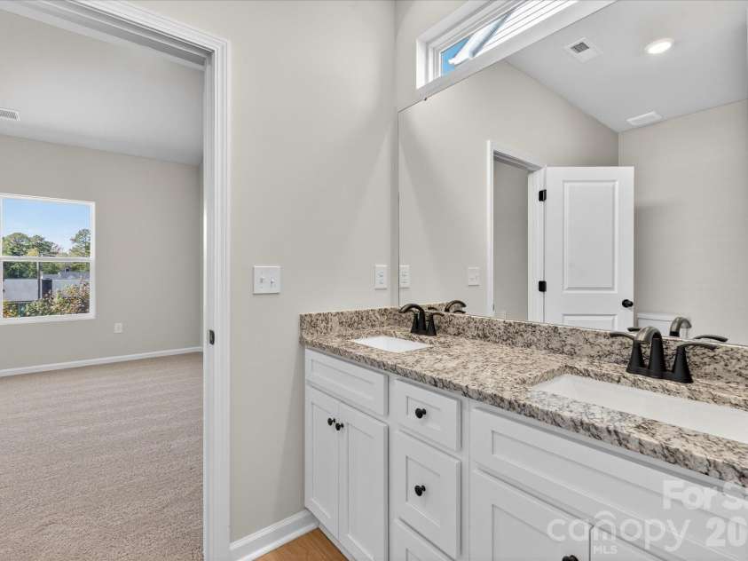 3625 Saddlebred Drive, Gastonia, NC 28052.  MLS# CAR4393086, YatesRealty ID 30933. 