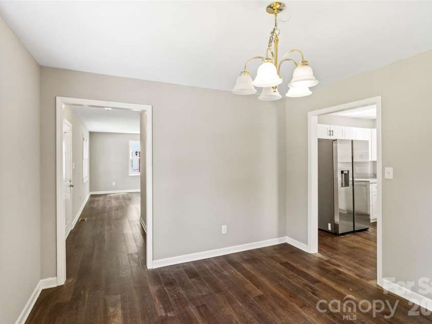 5516 Ilford Street, Charlotte, NC 28215.  MLS# CAR4393005, YatesRealty ID 30934. 