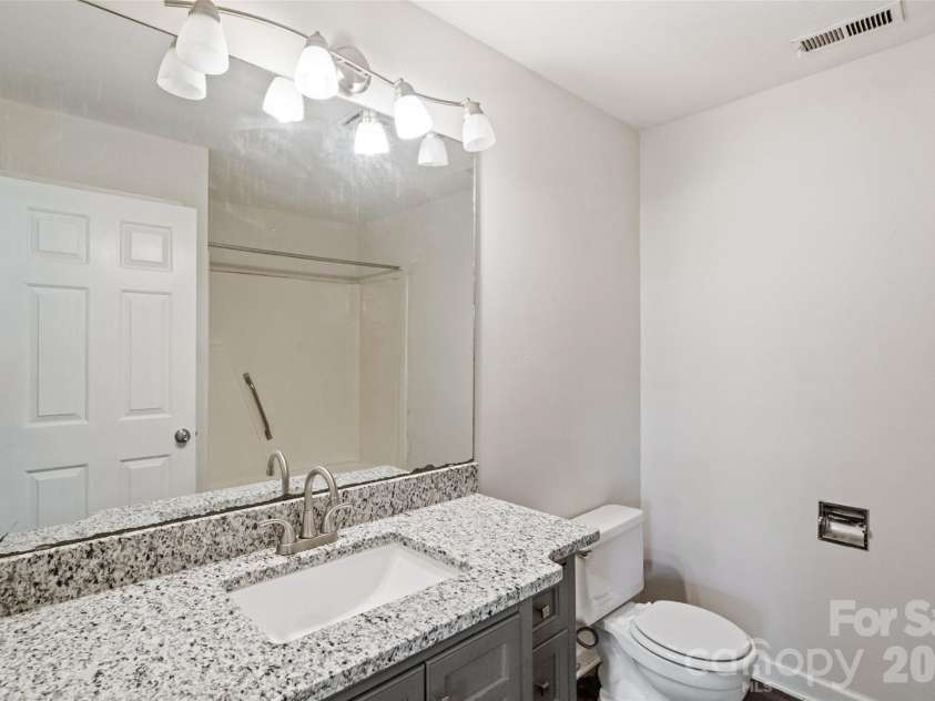 5516 Ilford Street, Charlotte, NC 28215.  MLS# CAR4393005, YatesRealty ID 30934. 