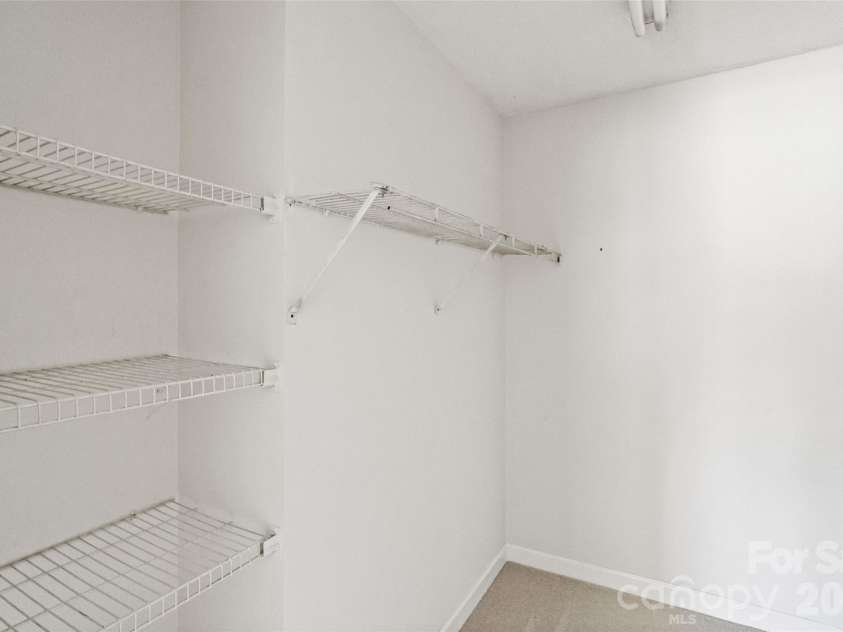 5516 Ilford Street, Charlotte, NC 28215.  MLS# CAR4393005, YatesRealty ID 30934. 