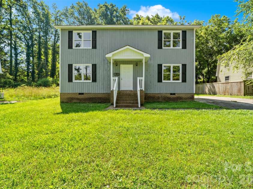 5516 Ilford Street, Charlotte, NC 28215.  MLS# CAR4393005, YatesRealty ID 30934. 