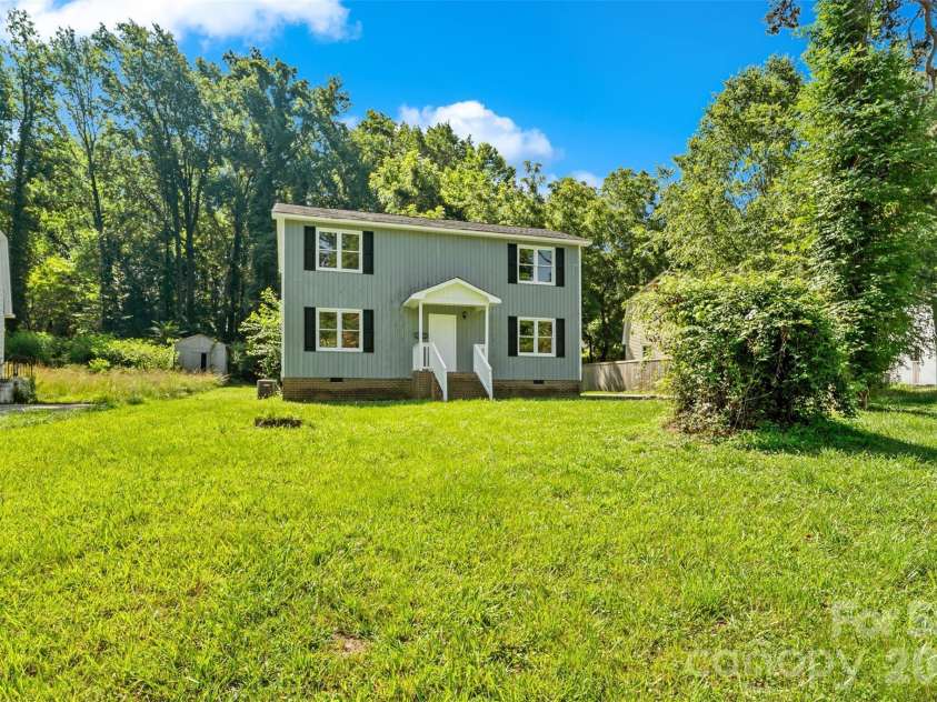 5516 Ilford Street, Charlotte, NC 28215.  MLS# CAR4393005, YatesRealty ID 30934. 