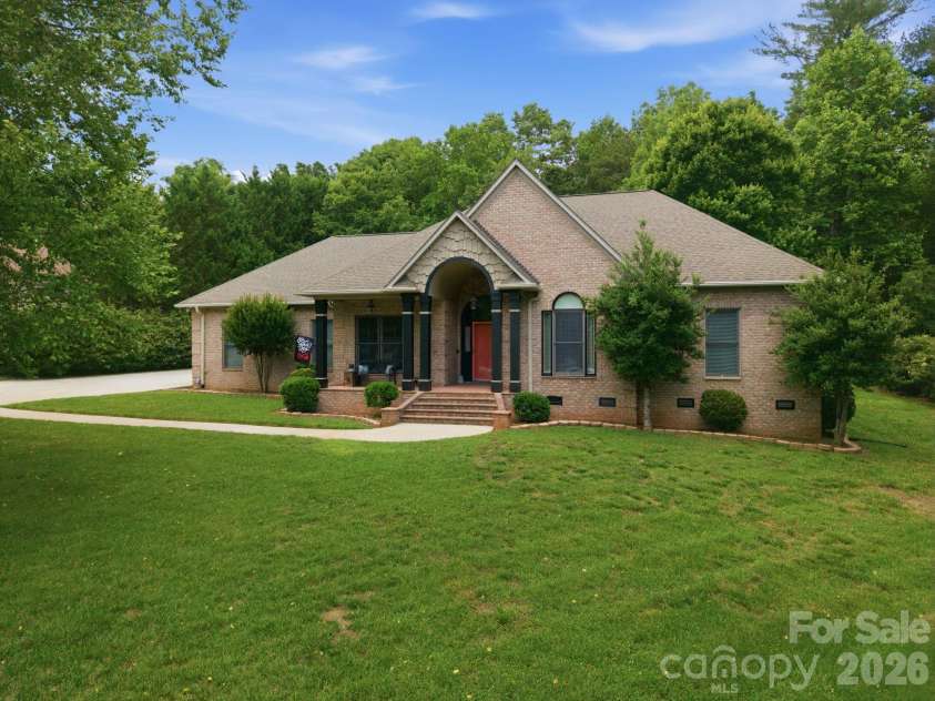 1705 29th Avenue Place, Hickory, NC 28601.  MLS# CAR4387555, YatesRealty ID 30935. 
