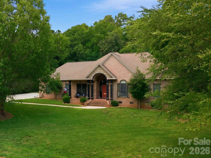 1705 29th Avenue Place, Hickory, NC 28601.  MLS# CAR4387555, YatesRealty ID 30935. 