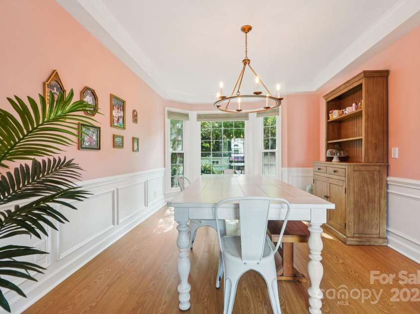 4711 Brownes Ferry Road, Charlotte, NC 28269.  MLS# CAR4288809, YatesRealty ID 30935. 