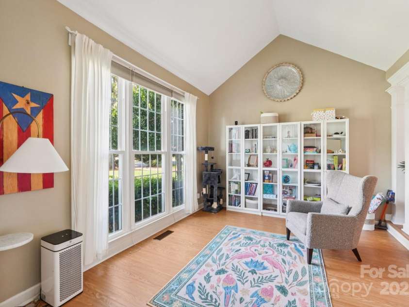 4711 Brownes Ferry Road, Charlotte, NC 28269.  MLS# CAR4288809, YatesRealty ID 30935. 