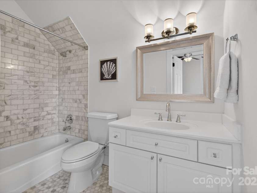 7007 Golden Rain Court, Charlotte, NC 28277.  MLS# CAR4288408, YatesRealty ID 30936. And includes an Ensuite Bathroom