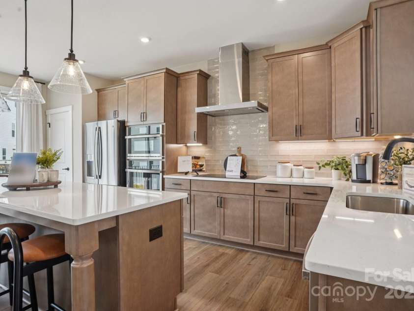 3213 Drift Street, Charlotte, NC 28278.  MLS# CAR4285778, YatesRealty ID 30937. Representative