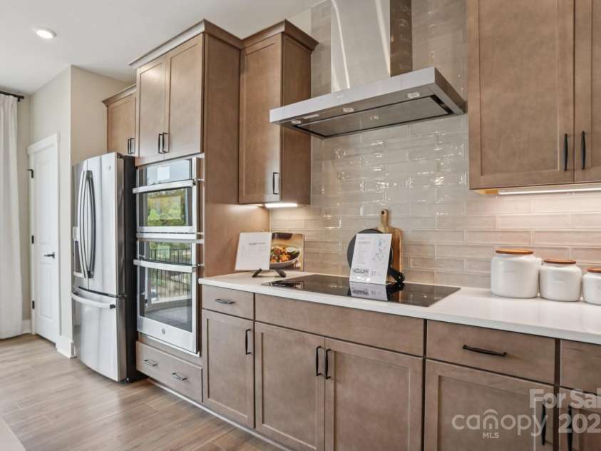 3213 Drift Street, Charlotte, NC 28278.  MLS# CAR4285778, YatesRealty ID 30937. Representative