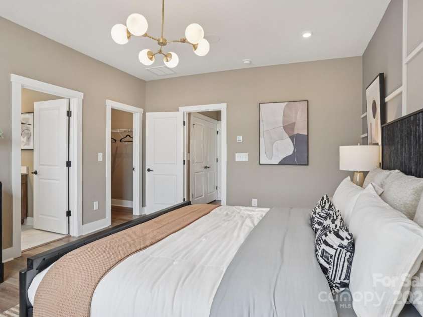 3213 Drift Street, Charlotte, NC 28278.  MLS# CAR4285778, YatesRealty ID 30937. Representative