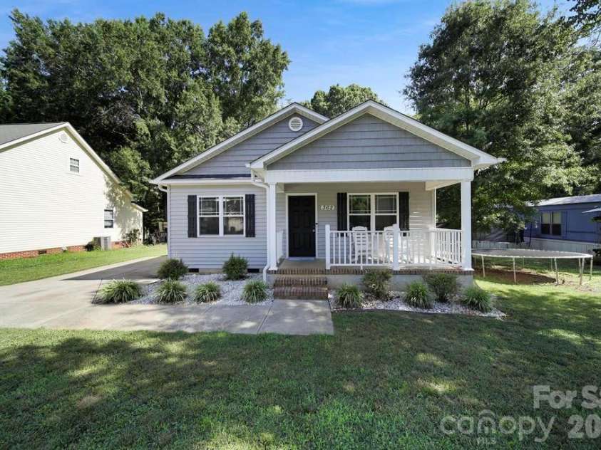 362 Sharpe Street, Mooresville, NC 28115.  MLS# CAR4392845, YatesRealty ID 30937. 