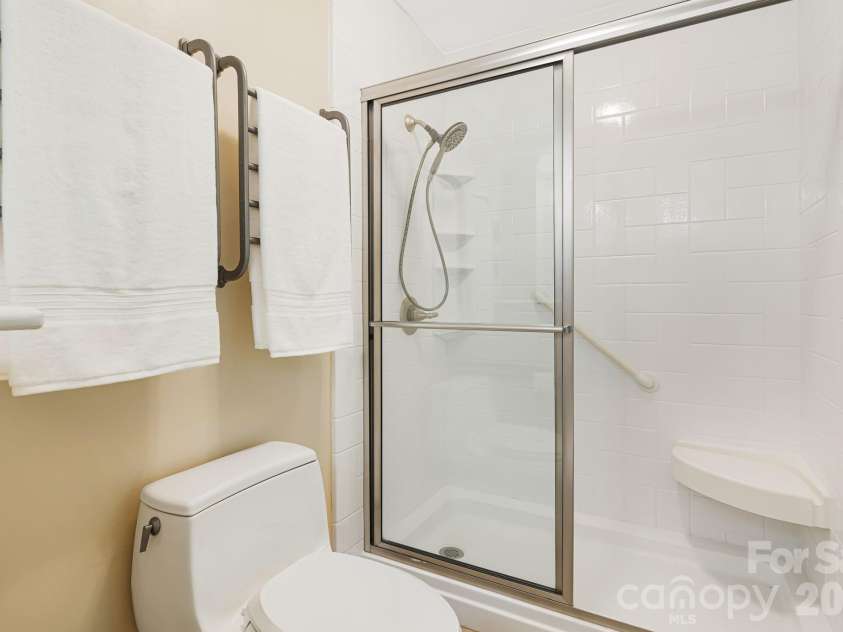 212 Riva Ridge Drive, Fairview, NC 28730.  MLS# CAR4390923, YatesRealty ID 30938. 