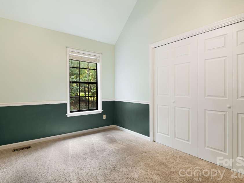 212 Riva Ridge Drive, Fairview, NC 28730.  MLS# CAR4390923, YatesRealty ID 30938. 
