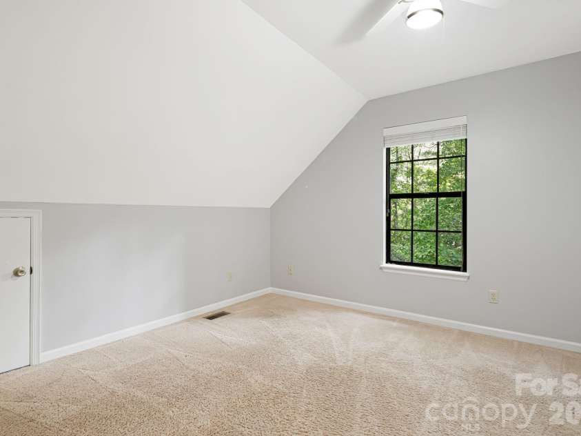 212 Riva Ridge Drive, Fairview, NC 28730.  MLS# CAR4390923, YatesRealty ID 30938. 