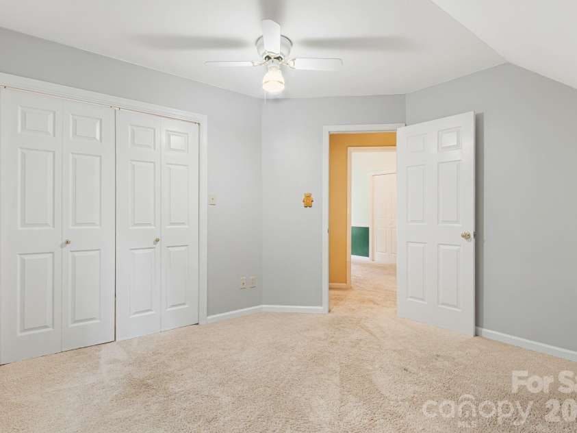212 Riva Ridge Drive, Fairview, NC 28730.  MLS# CAR4390923, YatesRealty ID 30938. 