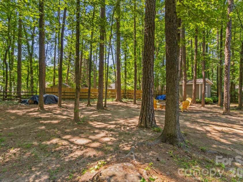 14018 Naworth Lane, Huntersville, NC 28078.  MLS# CAR4381106, YatesRealty ID 30939. Fully fenced in backyard