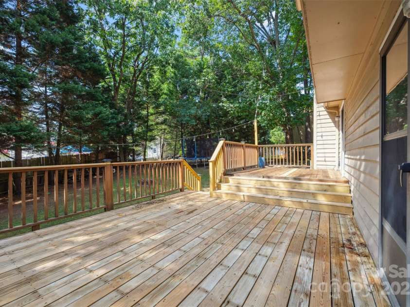 9111 Windjammer Drive, Tega Cay, SC 29708.  MLS# CAR4277508, YatesRealty ID 30939. 