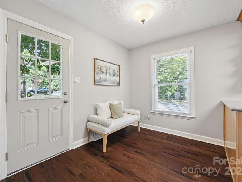 9111 Windjammer Drive, Tega Cay, SC 29708.  MLS# CAR4277508, YatesRealty ID 30939. Breakfast area