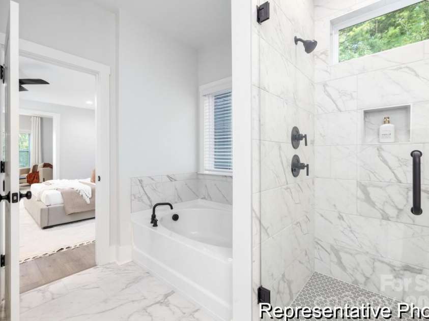 147 Borders Street, Statesville, NC 28677.  MLS# CAR4341771, YatesRealty ID 3094. 