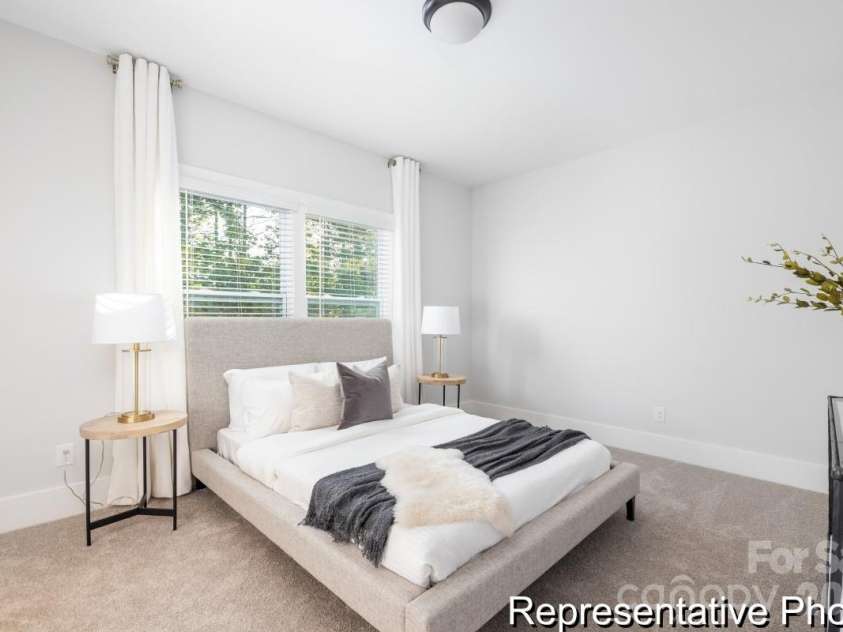 147 Borders Street, Statesville, NC 28677.  MLS# CAR4341771, YatesRealty ID 3094. 