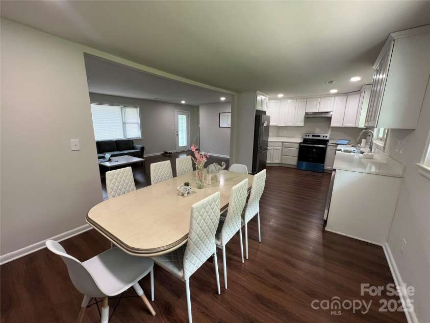 304 Westside Drive, Shelby, NC 28152.  MLS# CAR4239707, YatesRealty ID 3094. 